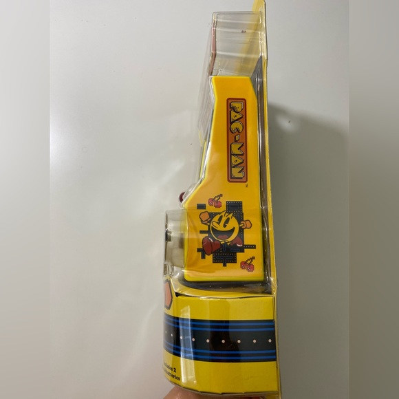 PAC-MAN 6” Video Game - Old School Vintage Arcade Style - Mini Micro Desk Top - Picture 5 of 9